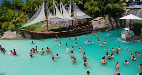 Foto demonstrativa de Náutico Praia Clube em Caldas Novas: Torre de Toboáguas