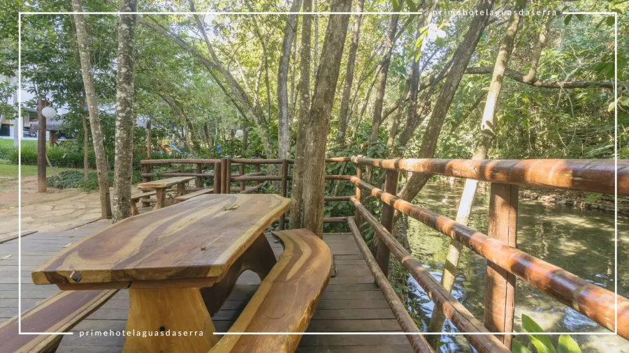 prime-hotel-aguas-da-serra-imagem-galeria-banho-no-rio-quente-dentro-do-condominio-aguas-da-serra-6a6b66f050f6c-6a6b66f050f61-1_2782_0.webp